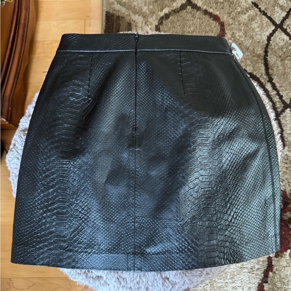 Wilfred Black Snakeskin Mini Skirt - Picture 2 of 5